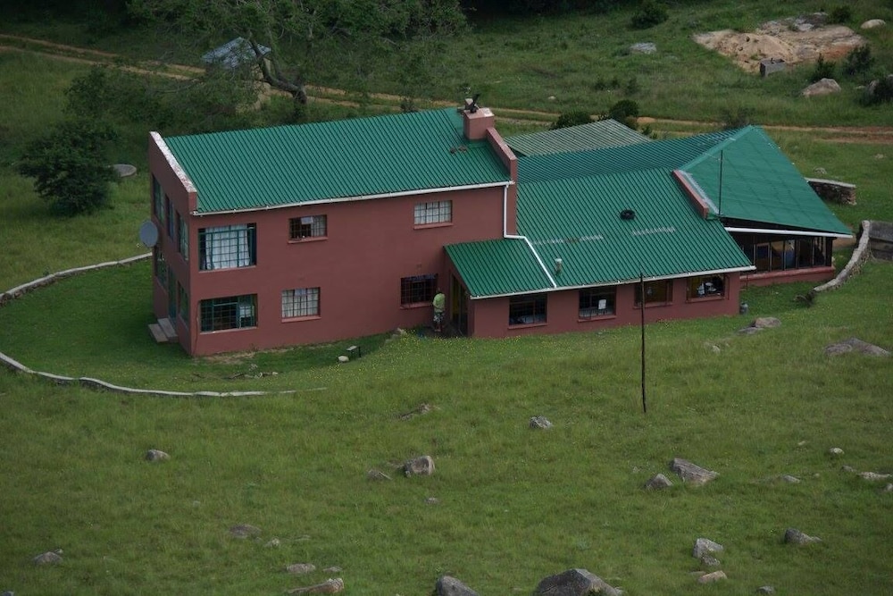 Sobantu Guestfarm  and Backpackers