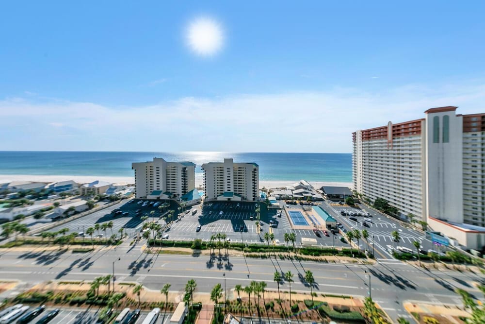 Laketown Wharf 1523