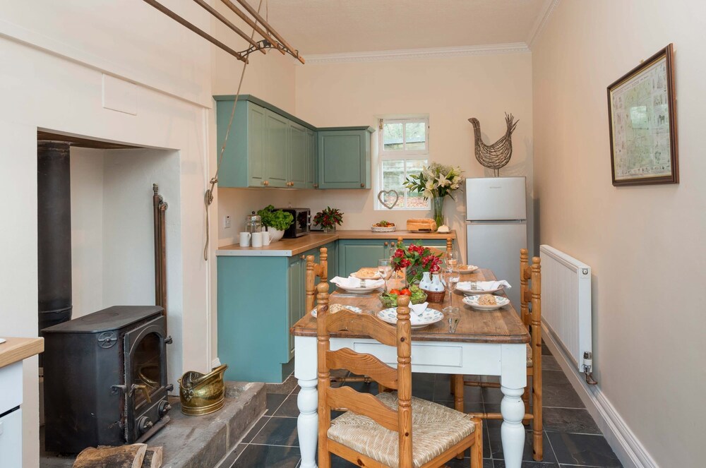 Manor Cottage view 3