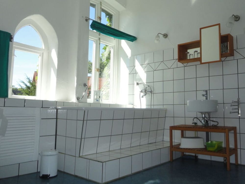 The Large Holiday Apartment