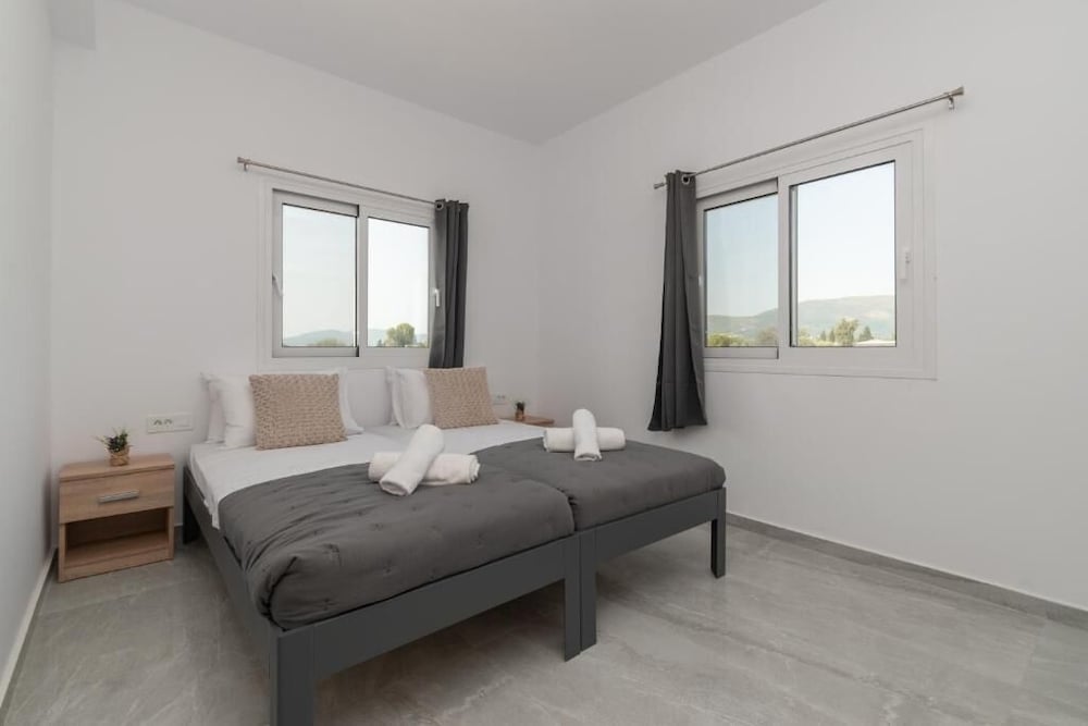 Elhasa Laganas Villa by Elite