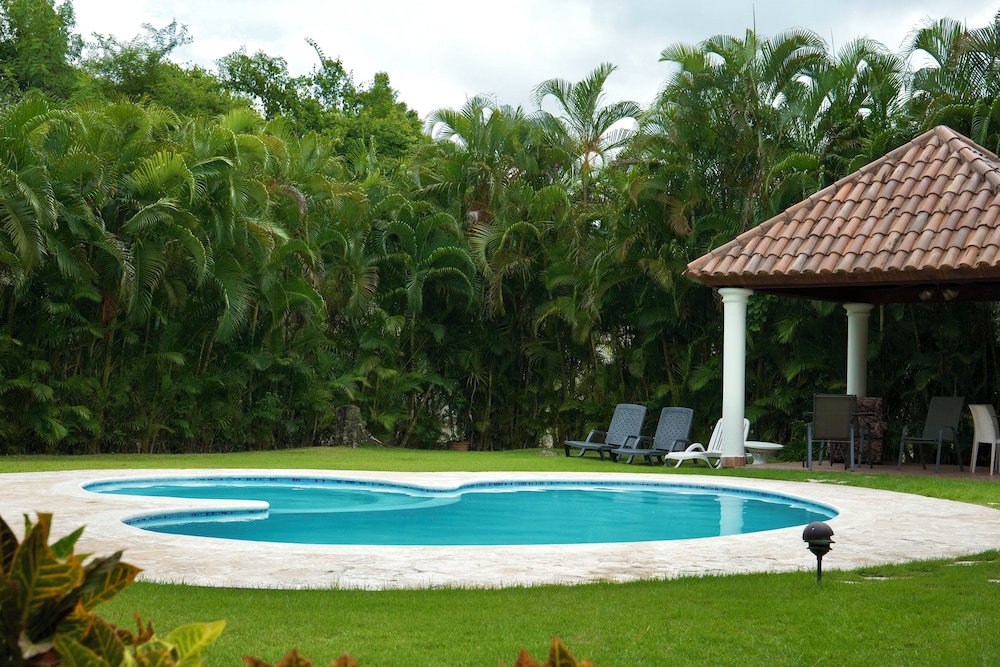 Villa Aurora Juan Dolio GuavaBerry