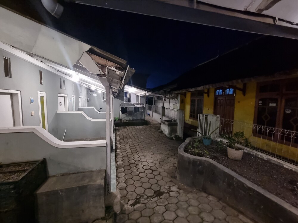 Backpacker inn