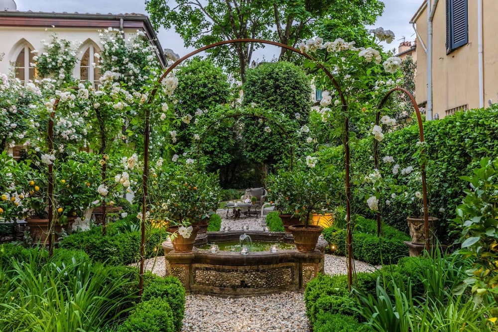 Casa Vanny an Apartment With Private Garden