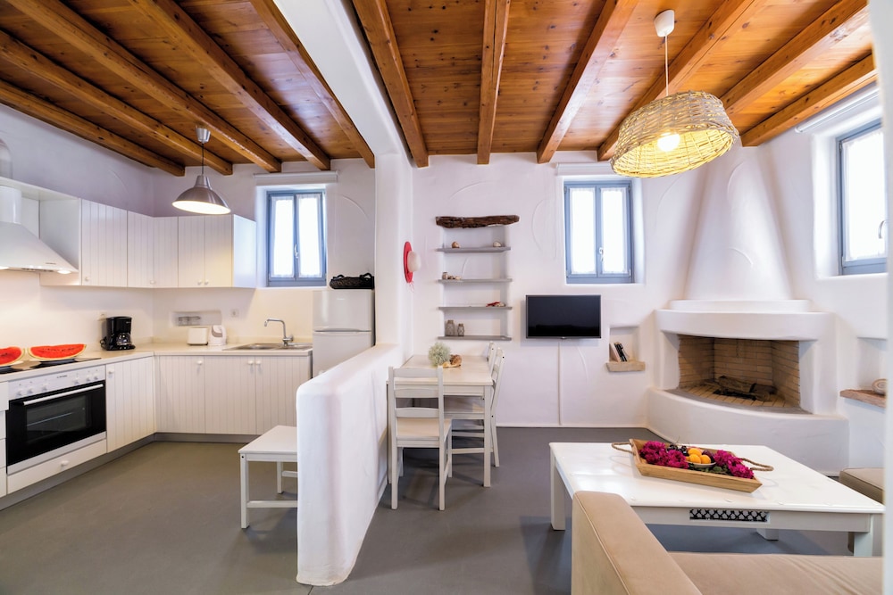 Aegean Colors Koufonisia photo 5