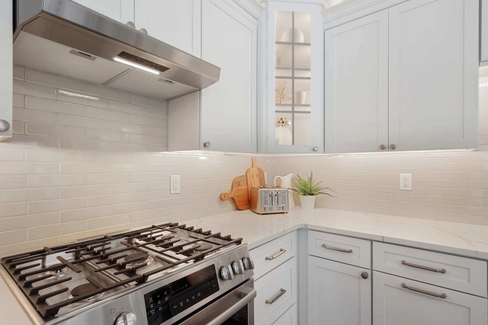 Abbey Springs - Private Community & Amenities!
