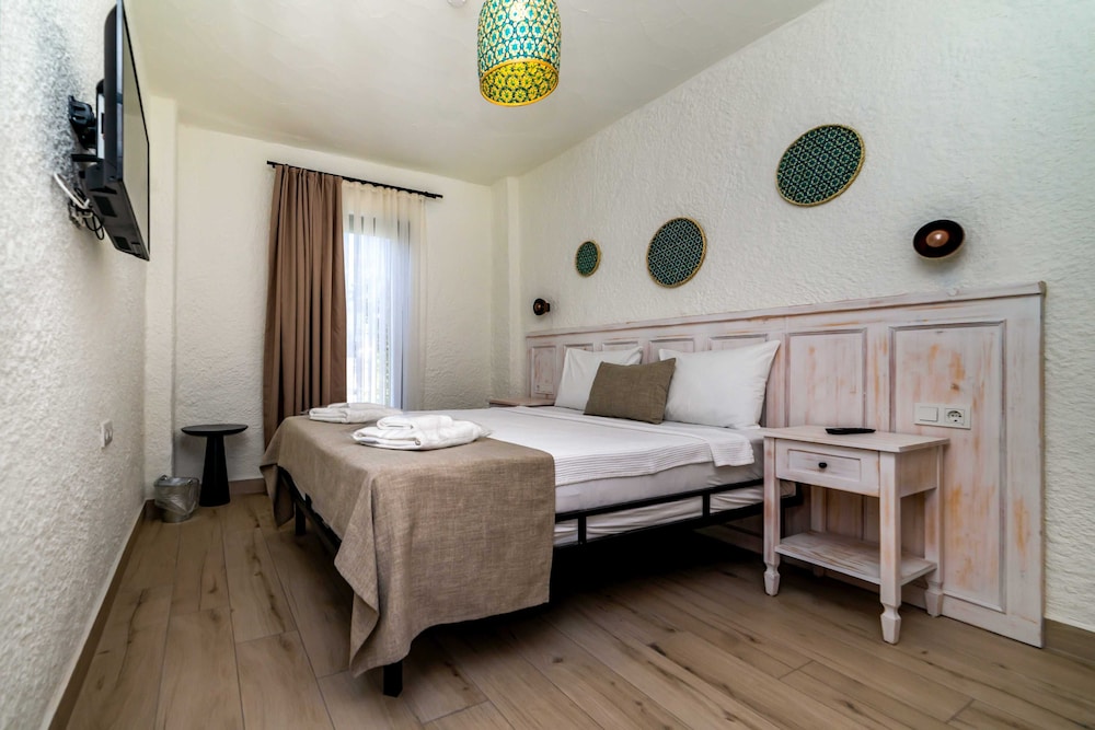 Cemal Alaçatı Butik Otel - Image 14
