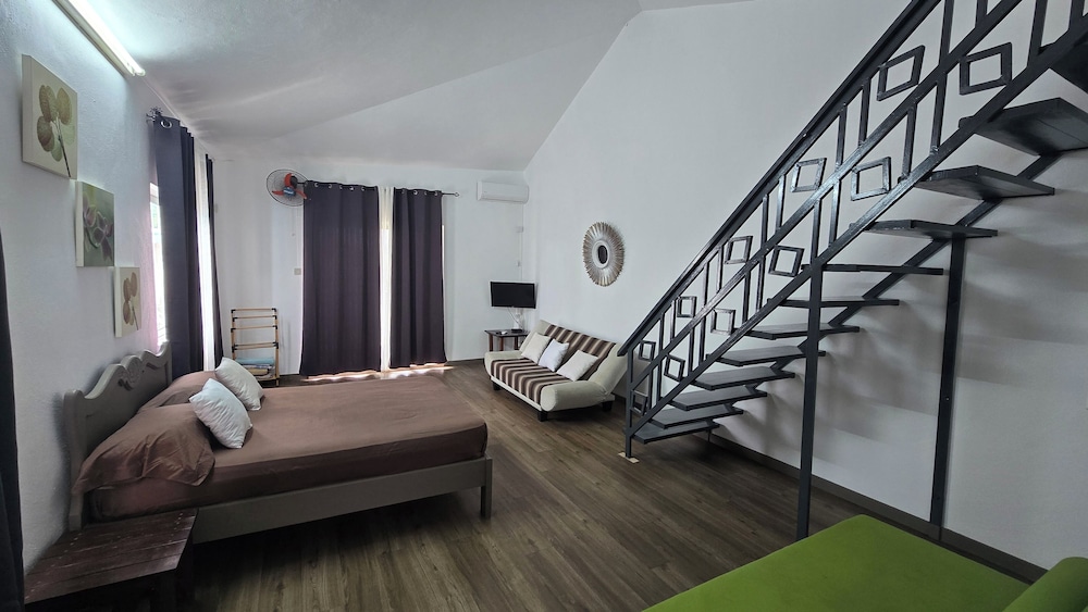 Beau Soleil Apartments photo 5