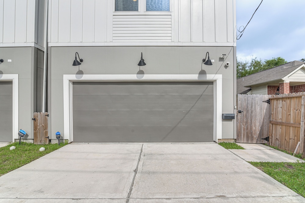 Townhome 3 Mi to Texas Med Ctr & Hermann Park