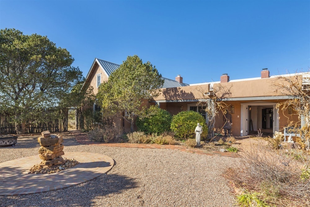 Arroyo Vista - Secluded Southwestern Luxury view 5