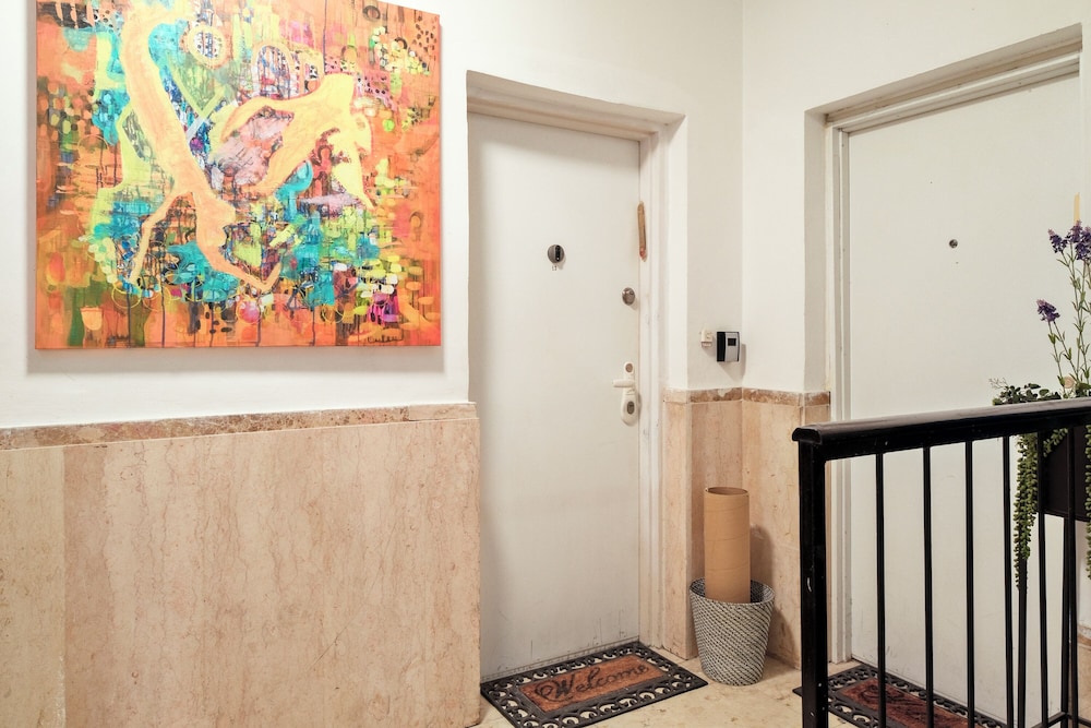 Ramat Aviv Stylish Stay by Sea N' Rent