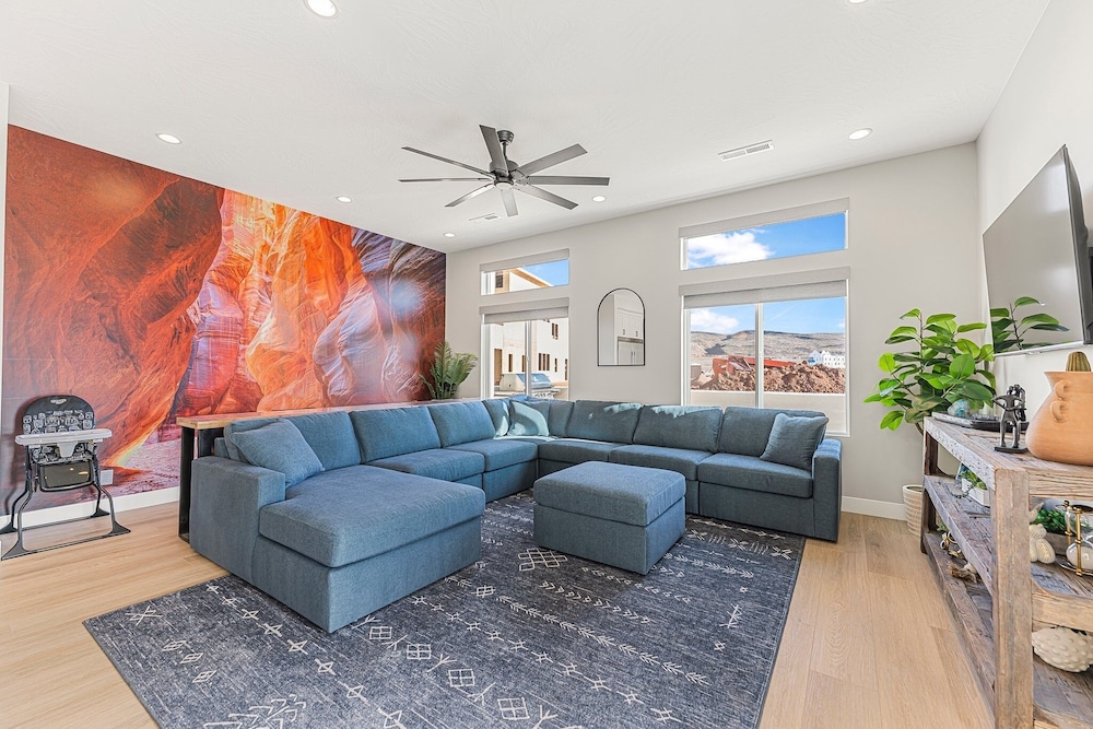 Slickrock Shore 8 Bedroom Townhouse