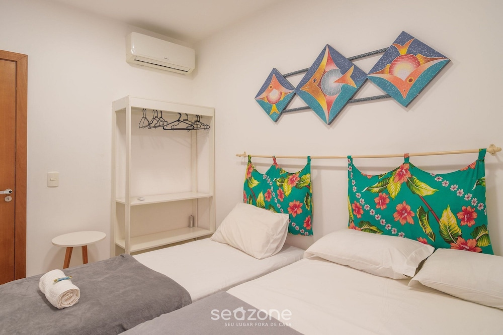 Comfortable apt With Pool Near the Beach Vrl0002