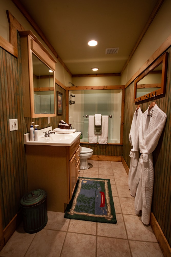 Saint Huberts Lodge