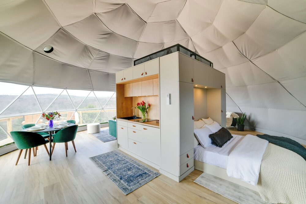 Glamping Getaway at The Coyote Dome in Franklin
