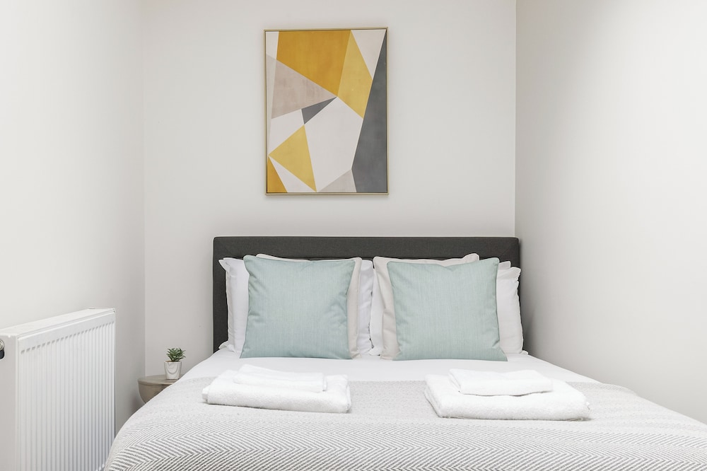 The Peckham Apartments