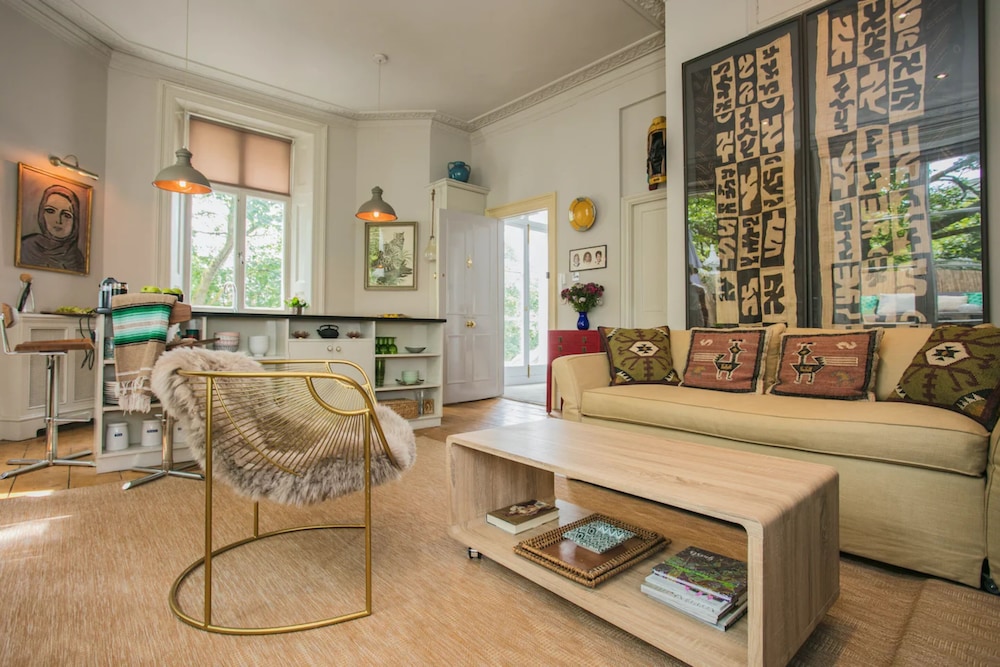 Exquisite Notting Hill Flat With Roof Terrace