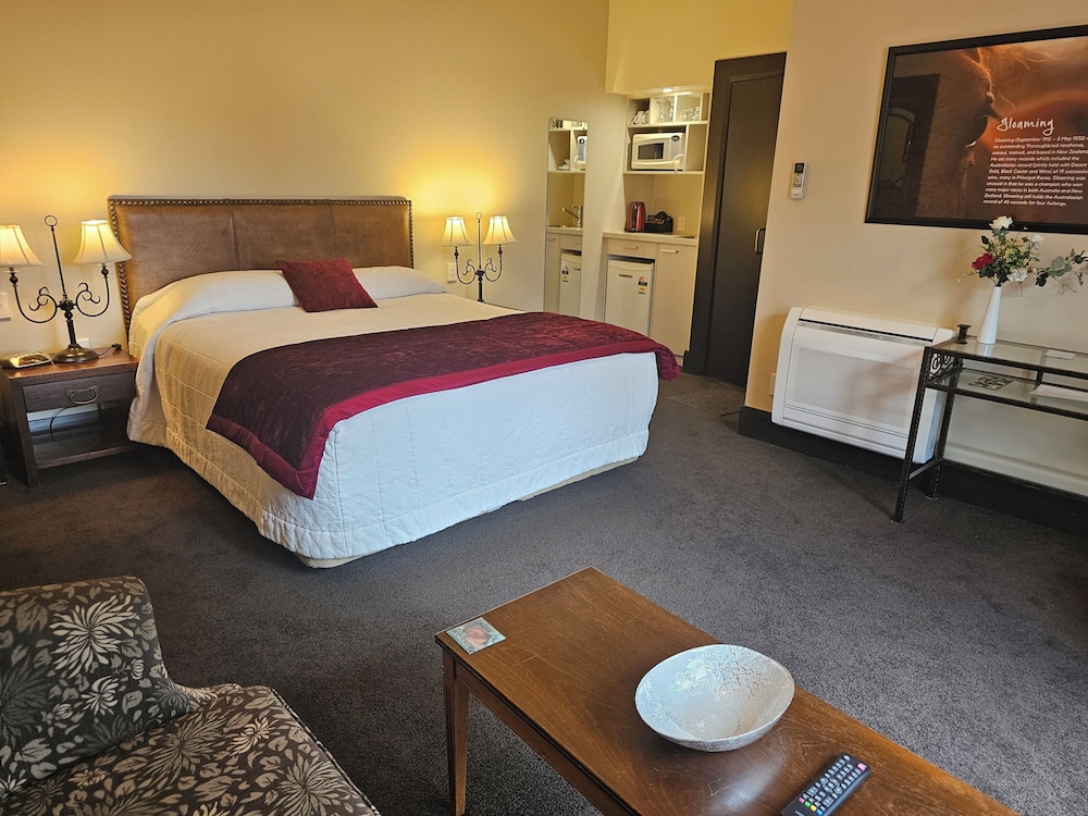 Gateway Motor Inn