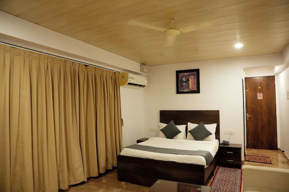 Rio Royale Resort