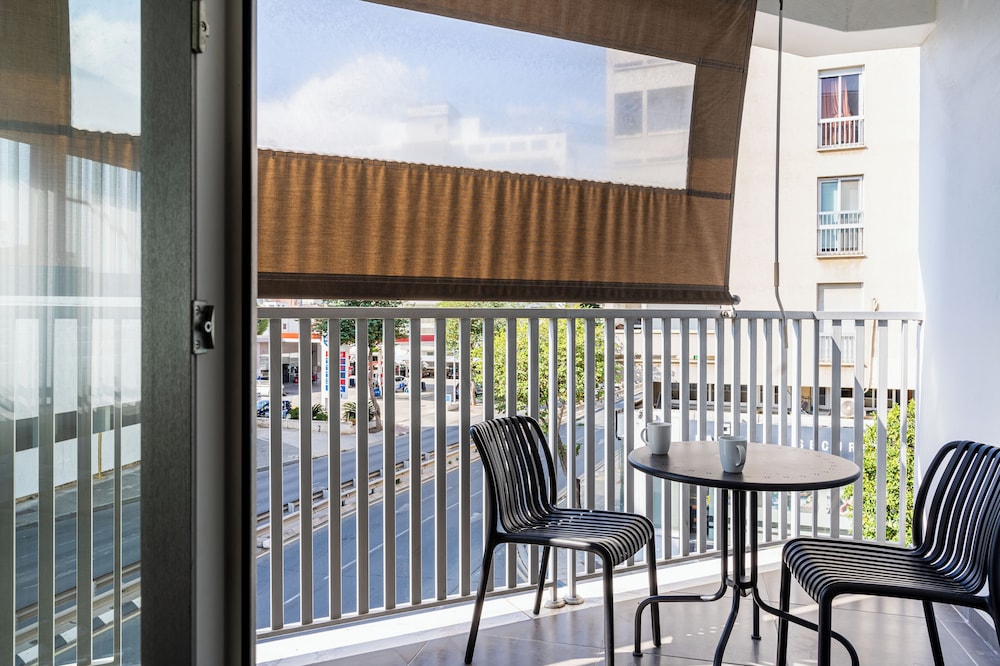 Local Host Living - Signature Apartments in Nicosia
