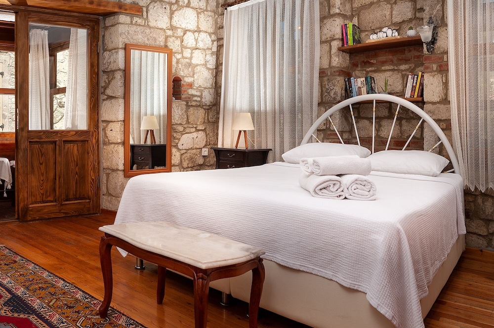 Flores Hotel Alaçatı - Image 62