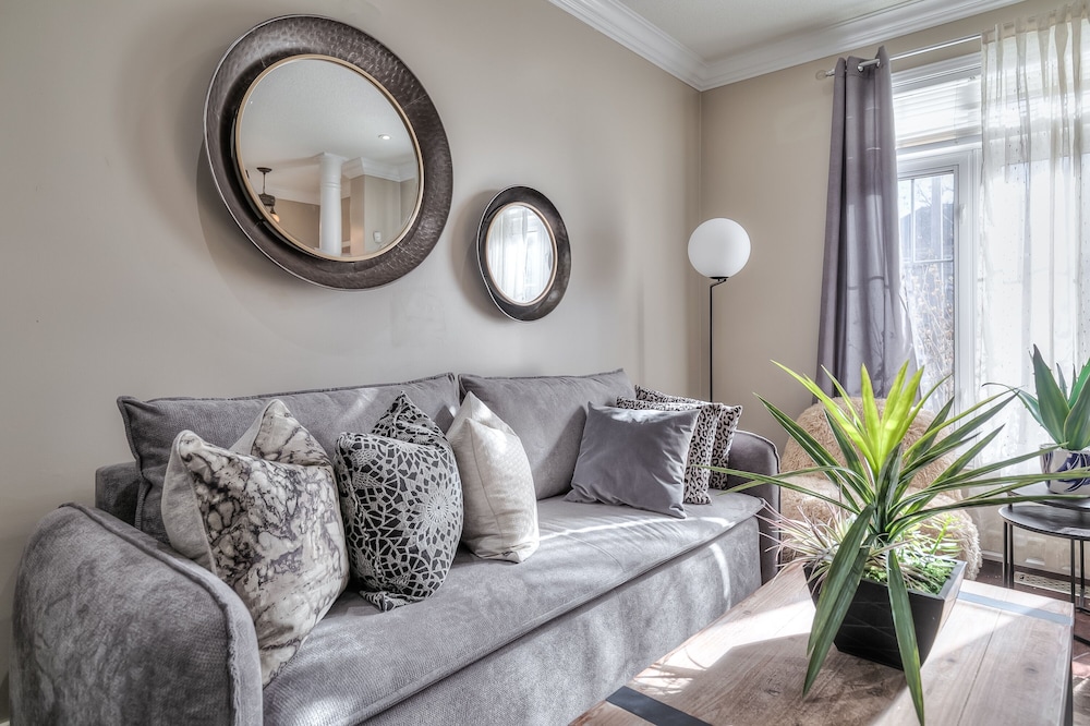Ajax Suites