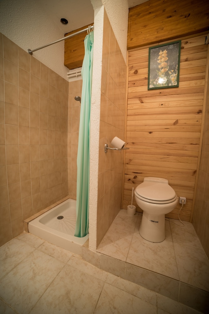 Chalet Les Moineaux : Gites et Chambres d'Hotes