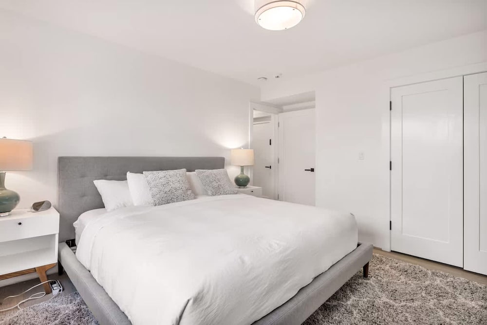 Clinton Grove by Rove Travel 2BR Modern Apt
