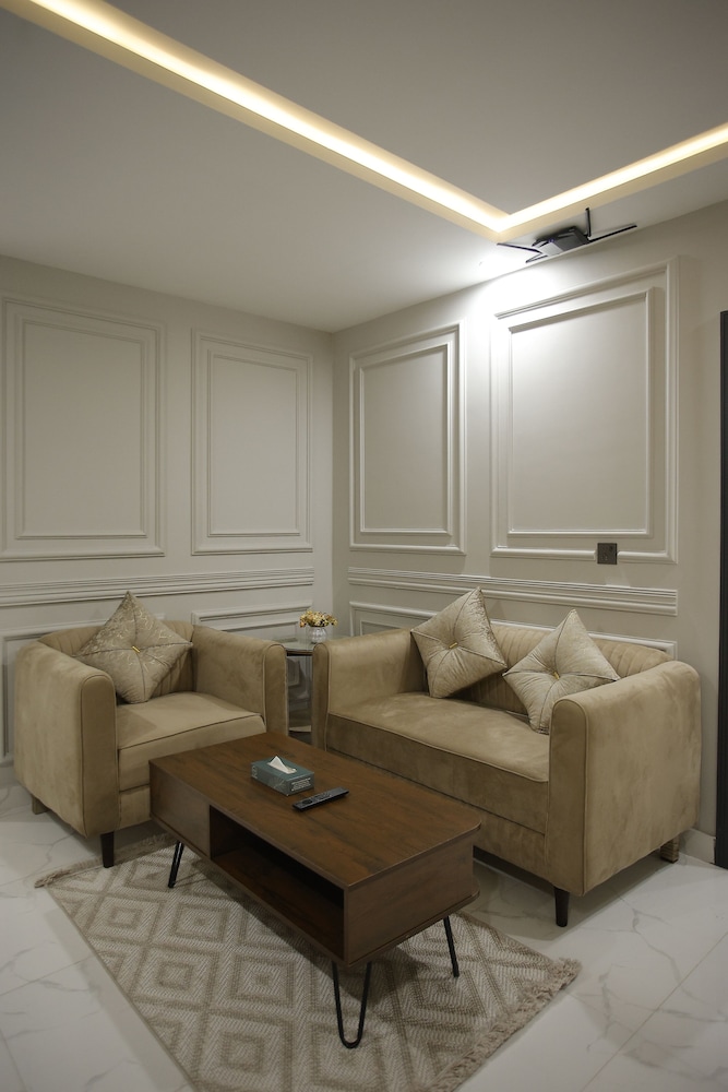ZAR Luxury Suites Murree