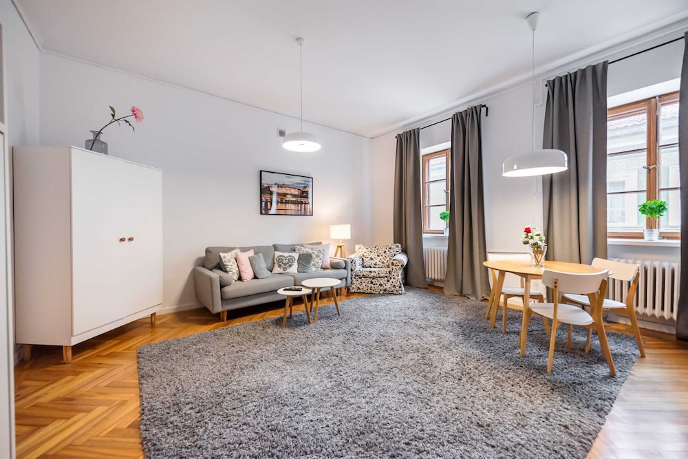 Old Town Market Place Apartment view 5