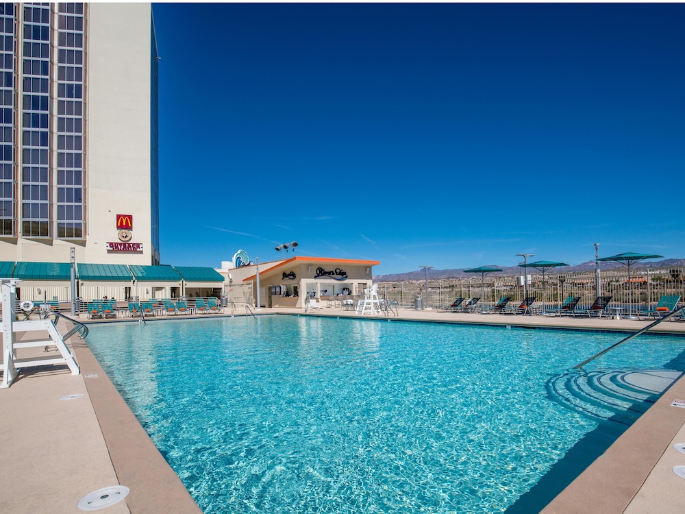 The Aquarius Casino Resort, BW Premier Collection - Property Image 9