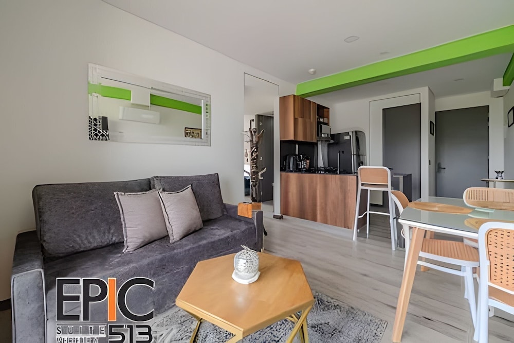 Epic Suite 513 Deluxe Aeropuerto