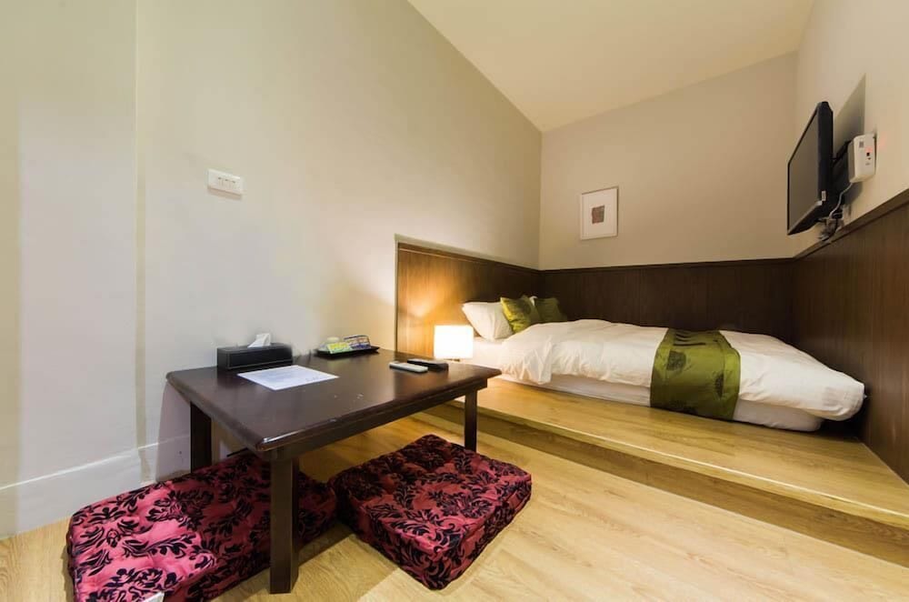LITHO Hostel