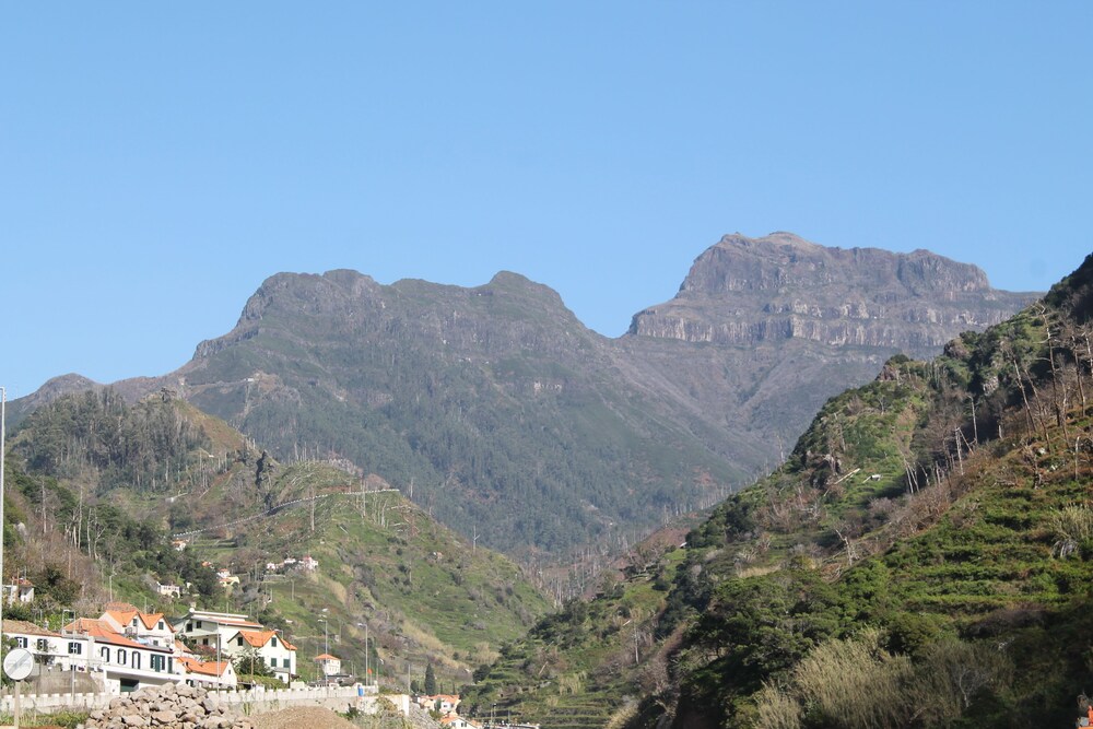 Dinis Country Apartment by Our Madeira