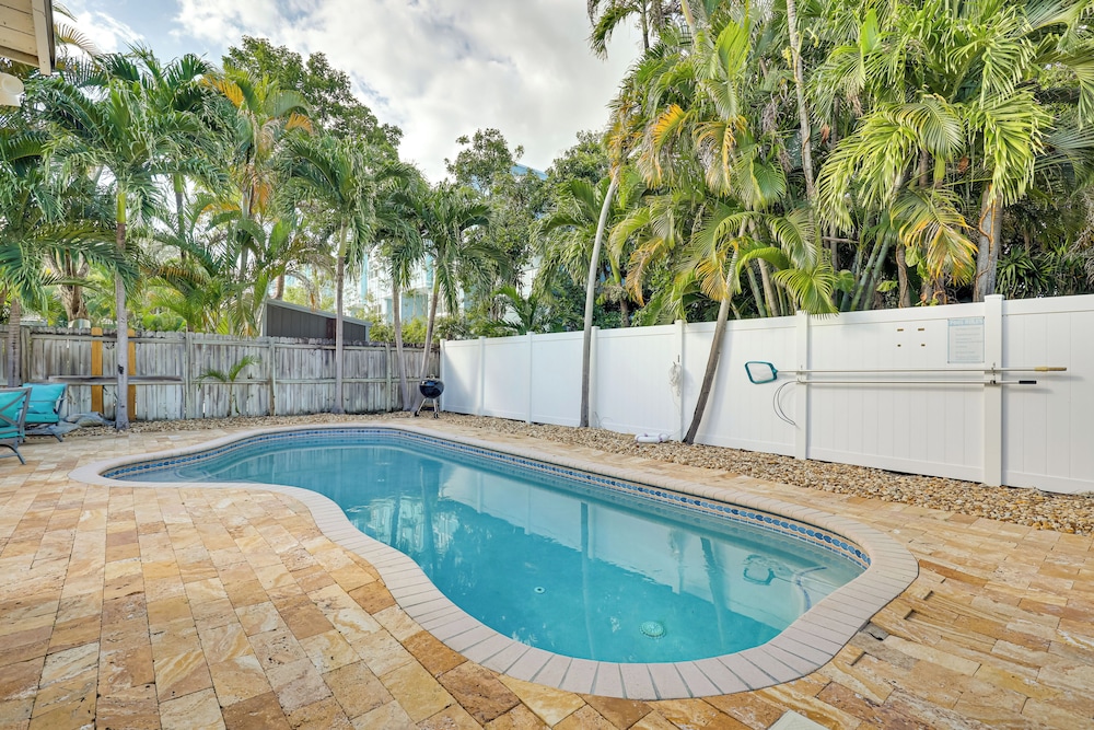 House w/ Shared Pool Access: 4 Mi to Beaches!