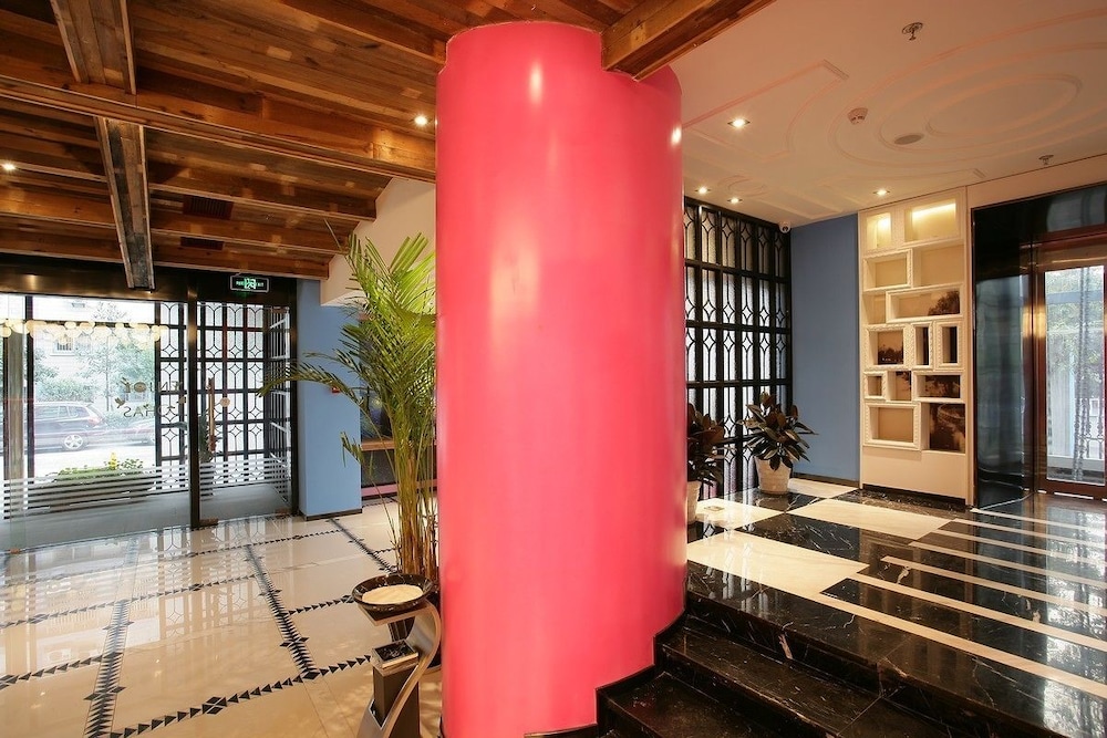 Hangzhou Vacations - Fresh House Hotel Huanglong Wantang - Property Image 2