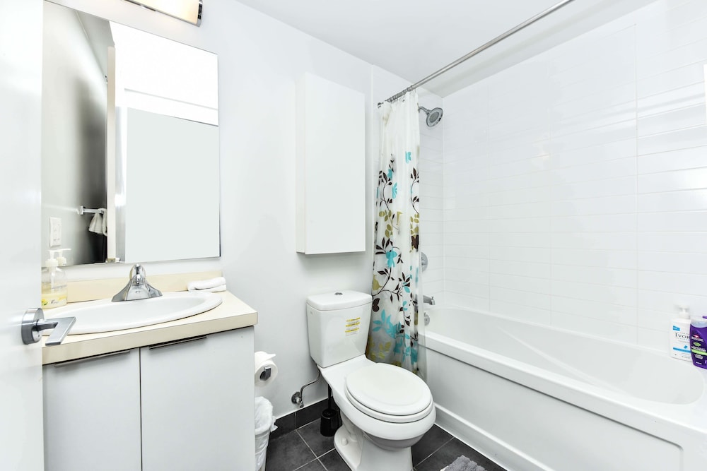 Sarkar Suites - Entertainment District
