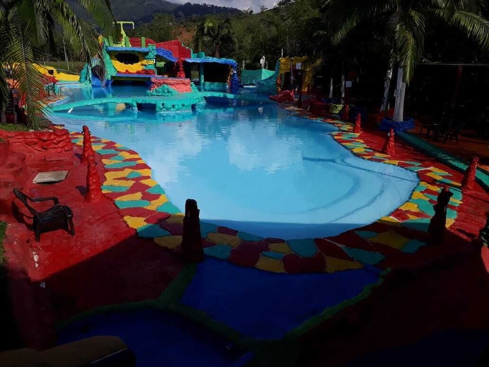 club paradise