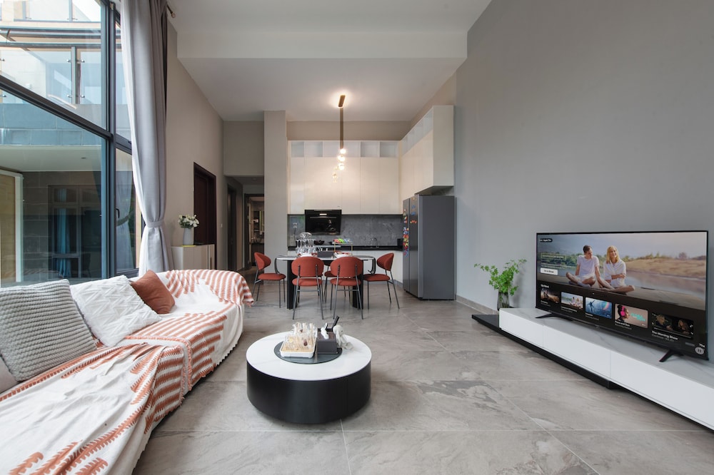 Forest City Golf Villa by A & Home Party