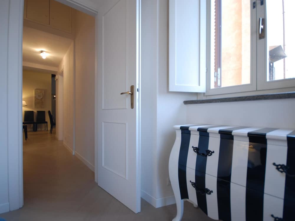 Marilyn Apartment