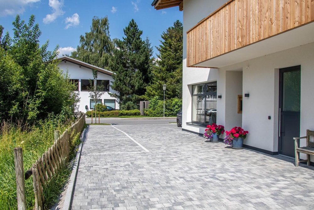 Tevini Boutique Suites - Apartment Air