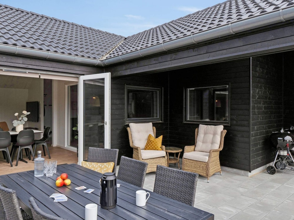5 Star Holiday Home in Lokken