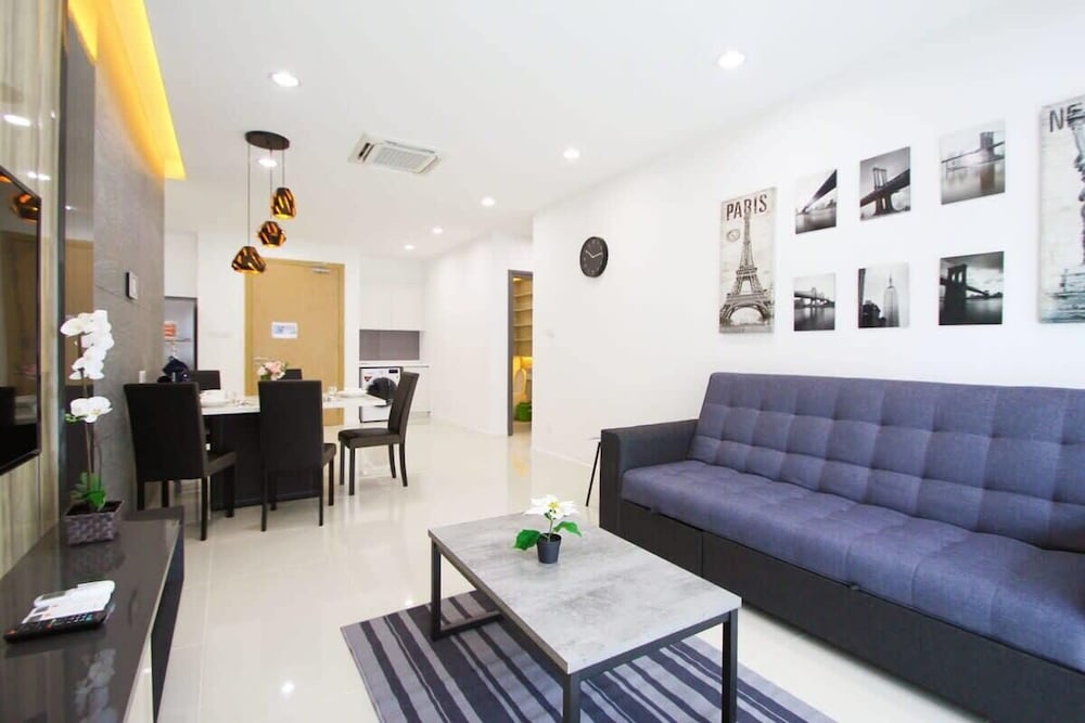 A High-floor 2BR Suasana Suites, Near Ciq, JB