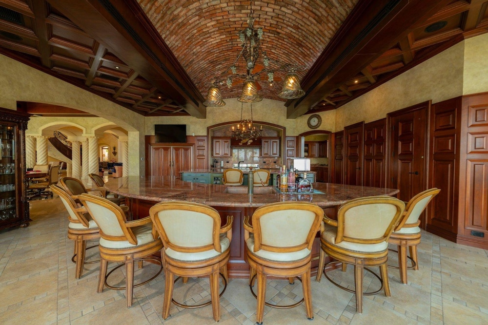 - Casa Garmus - 10 bdr Ocean View