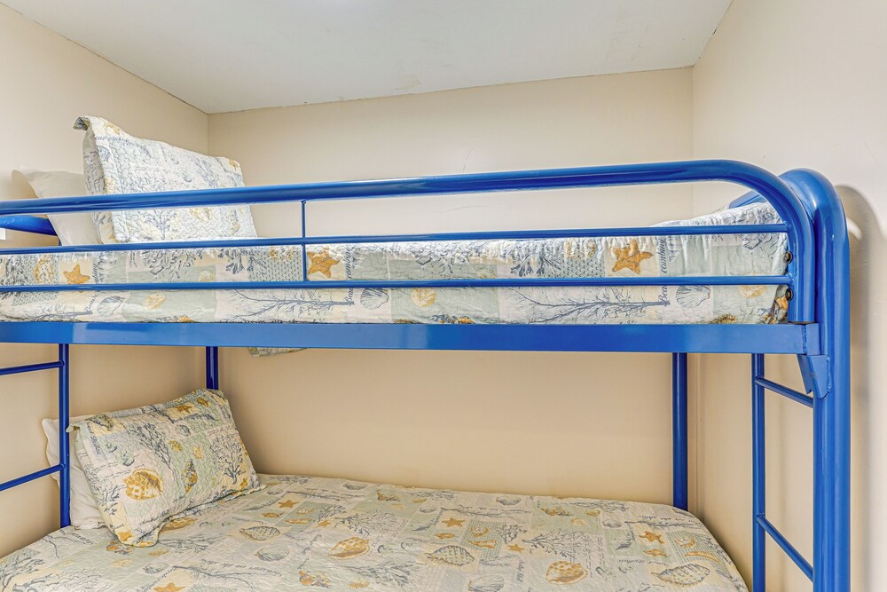 Oceanfront PCB Condo: Steps to Private Beach!