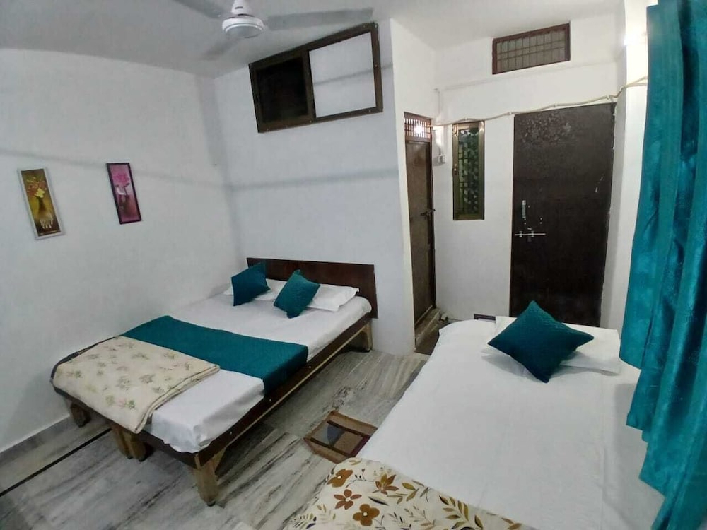 Kaashvi Home Stay