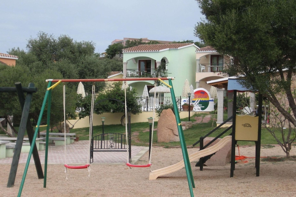 Apartment in Badus With Communal Pool