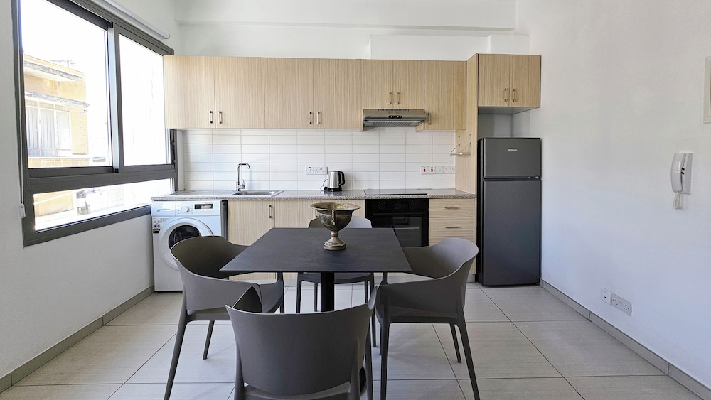 Phaedrus Living Ledras Residences 105