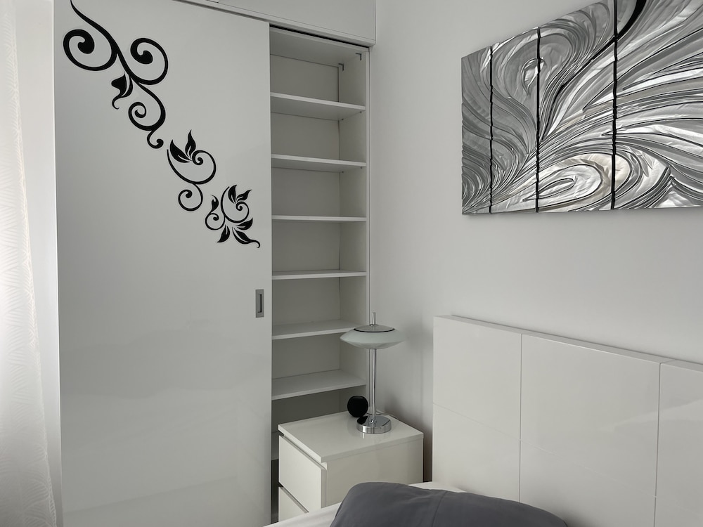 Luxury Apartment Militari Residence M3 view 4