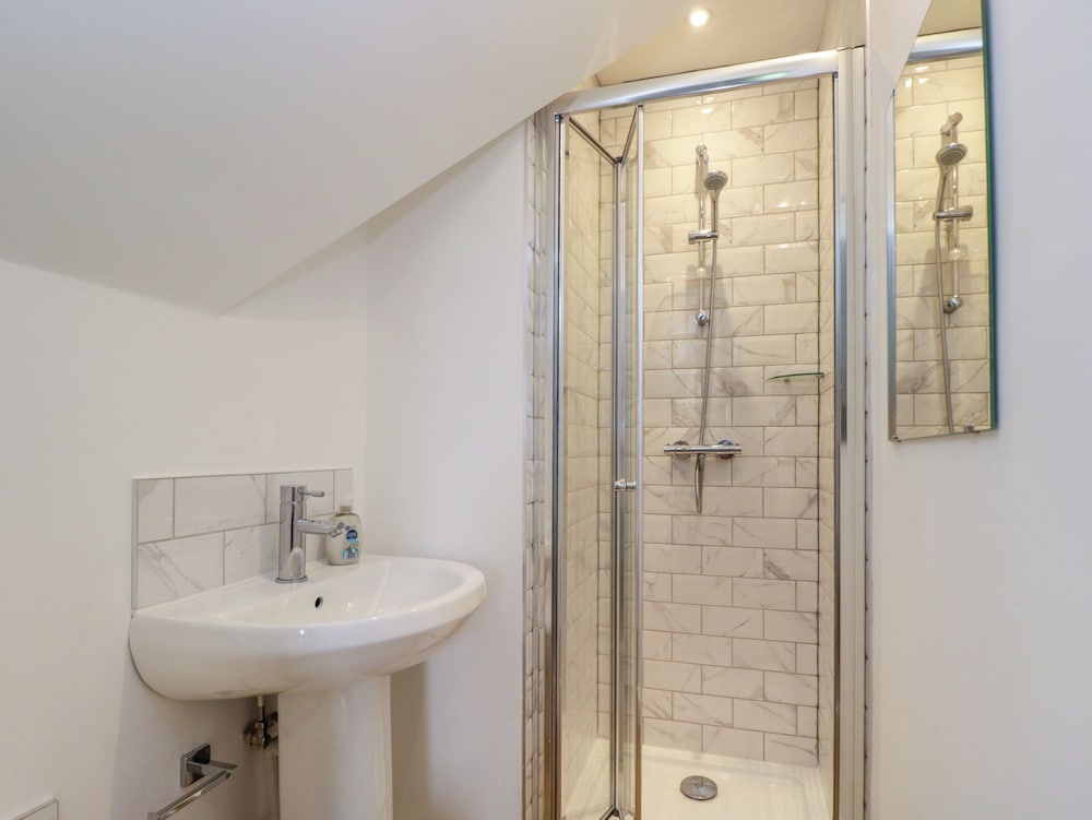 4 Wellacres Cottage